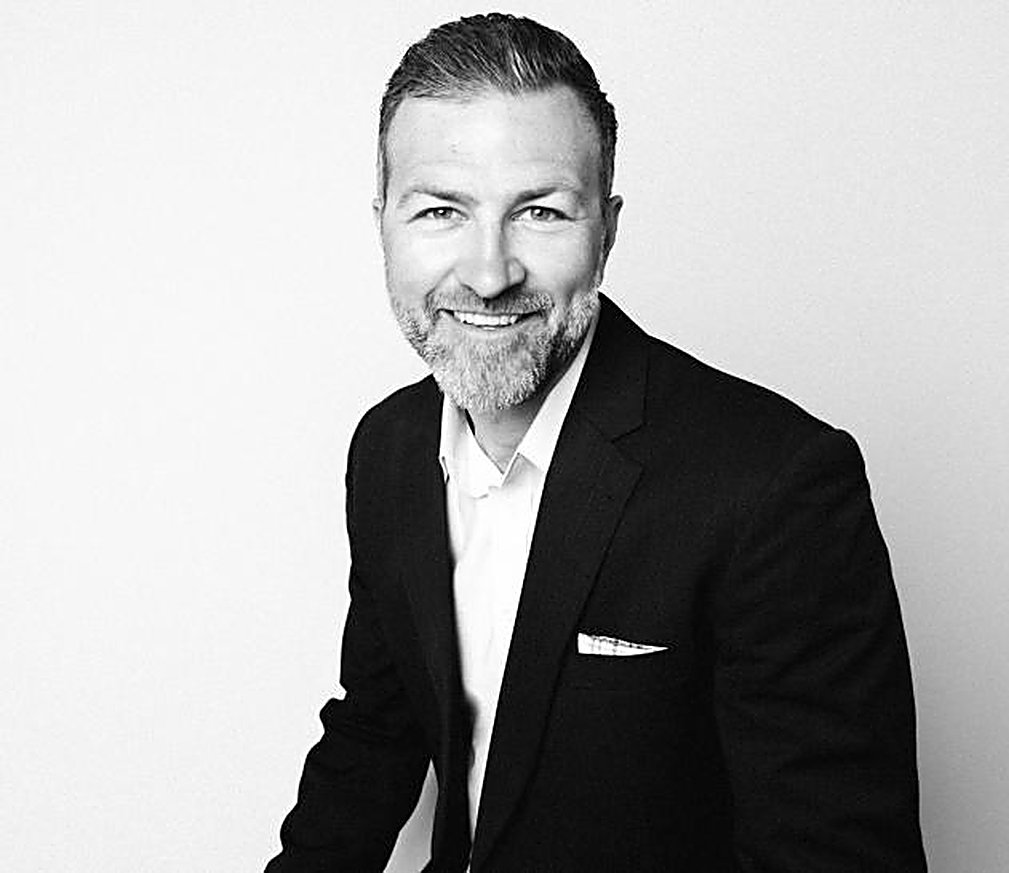 Lance Brown, Ocean Park real estate agent with Engel & Völkers